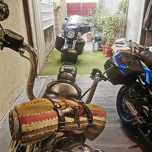 Appartement Maison 48m2 Deux Cour Prive Et Personnelle Pour Motos Ou Voitures 4 Pers Proche Mairie Et Bus Tram, Le Pont-de-Claix